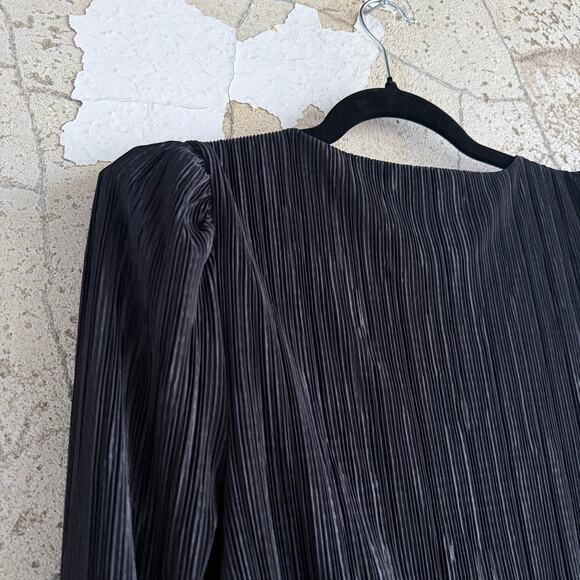 Halogen Mini Dress Plisse Pleased Surplice Long Sleeve Party Cocktail Womens M - Picture 2 of 9